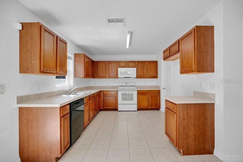 Photo of 161 Walnut Crest Run, Sanford, FL 32771 (MLS # V4948384)