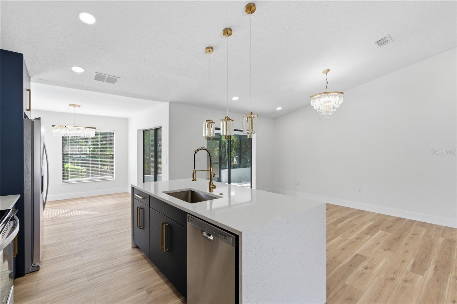 SPRING HILL - Residential