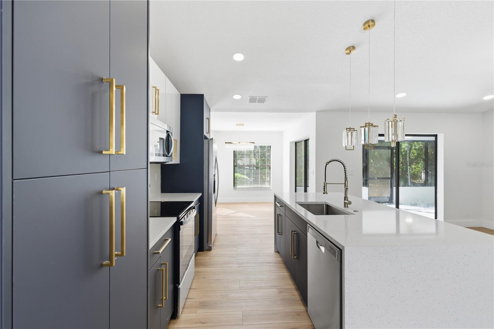 SPRING HILL - Residential