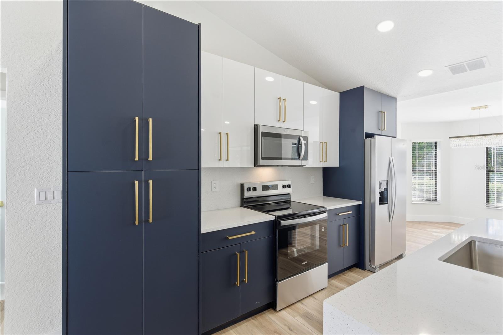 SPRING HILL - Residential