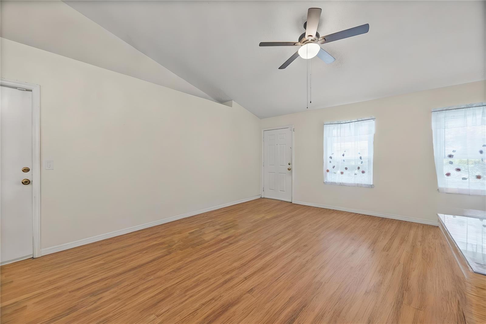 SPRING HILL - Residential