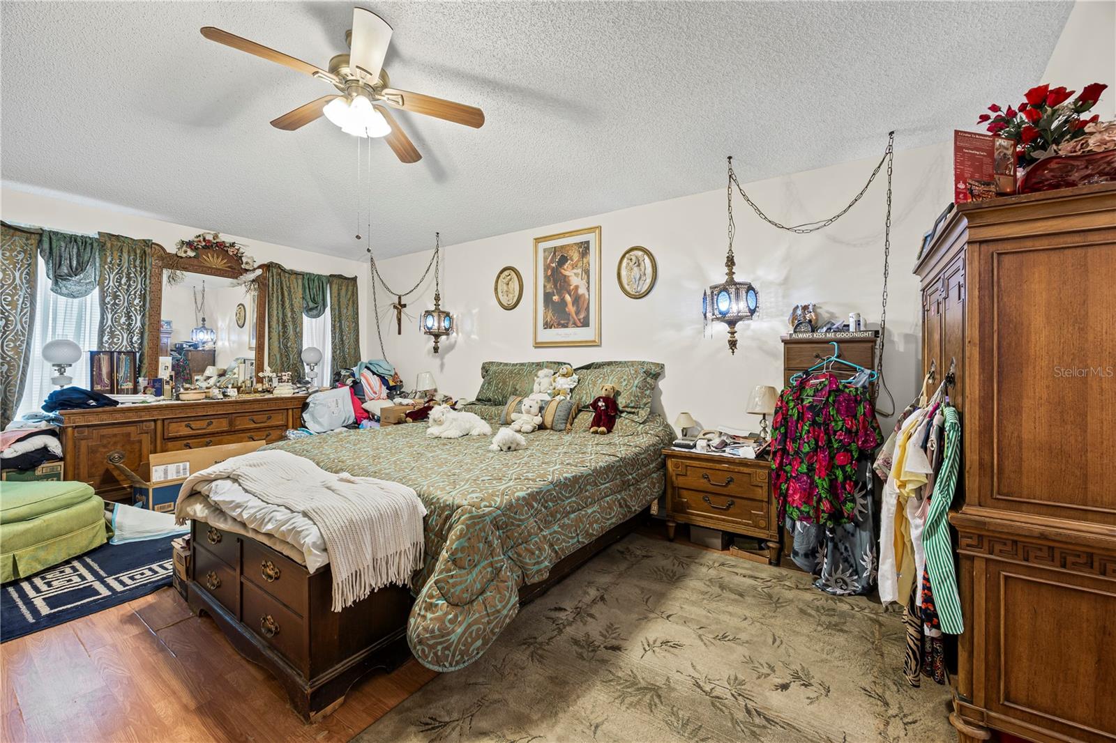 SPRING HILL - Residential