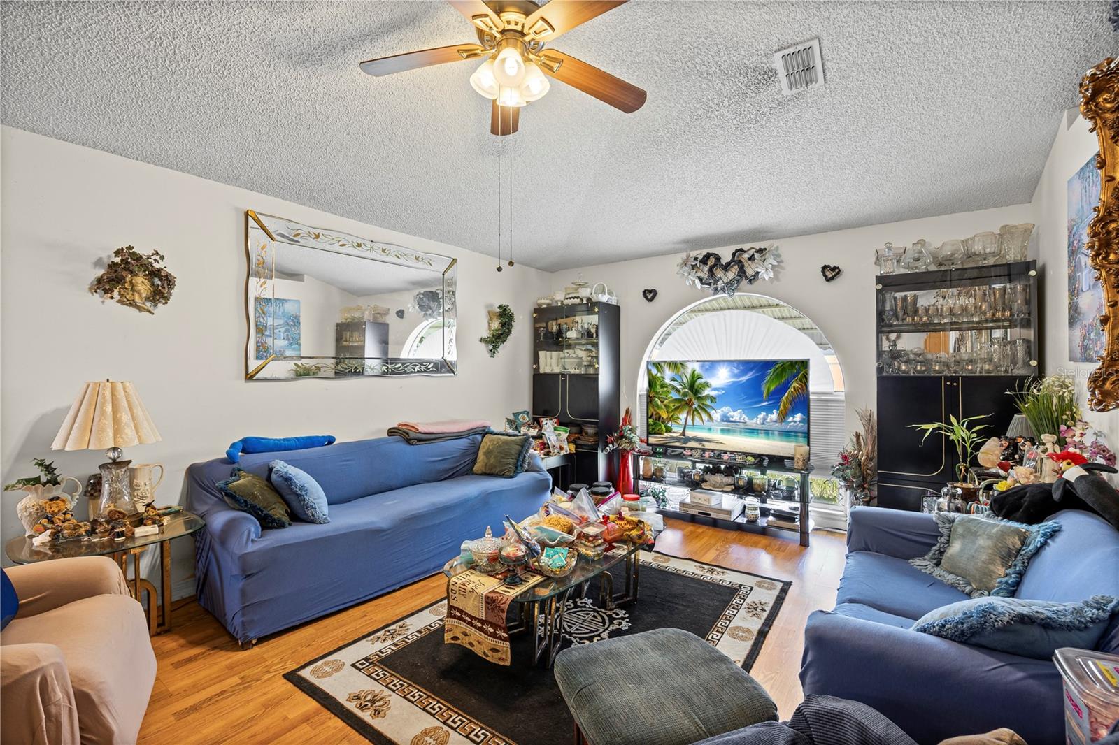 SPRING HILL - Residential