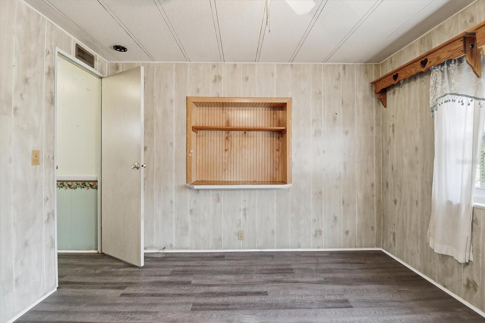 AERO ESTATES/CRYSTAL CREST - Residential