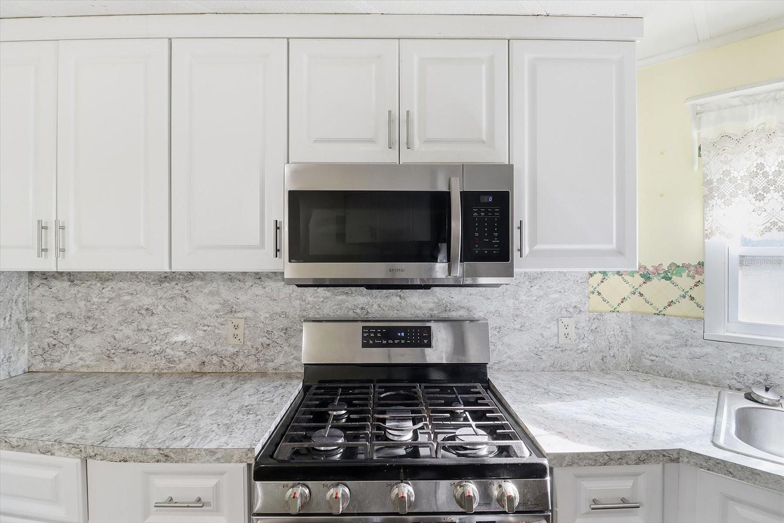 AERO ESTATES/CRYSTAL CREST - Residential