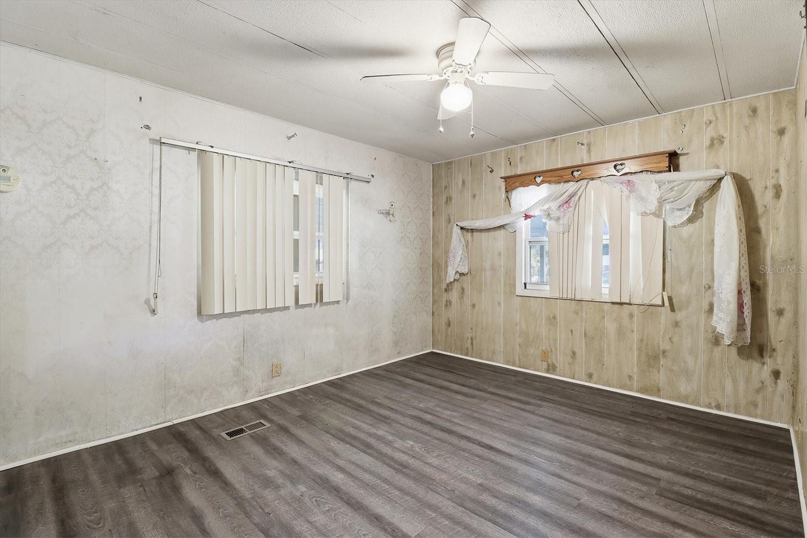 AERO ESTATES/CRYSTAL CREST - Residential