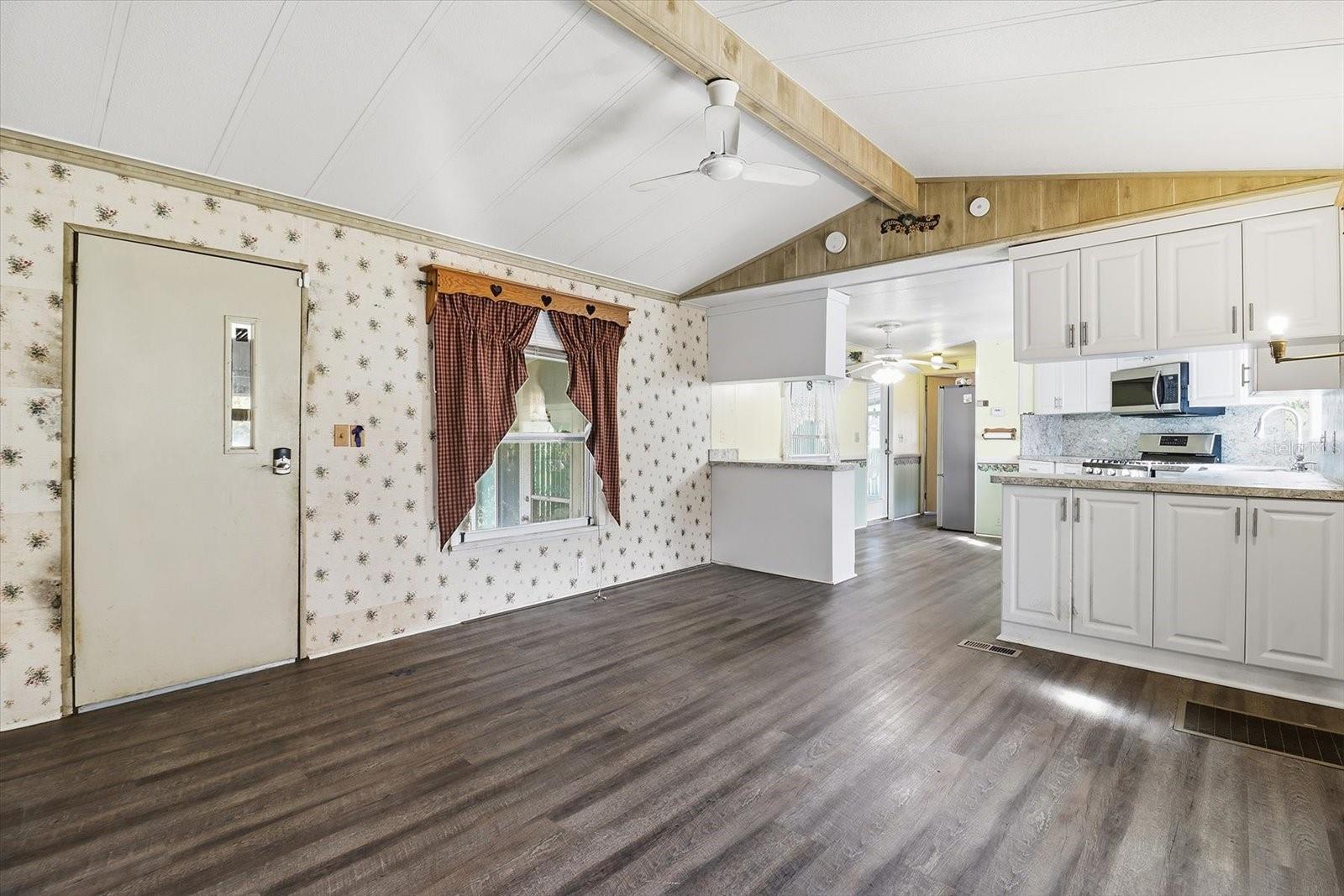 AERO ESTATES/CRYSTAL CREST - Residential