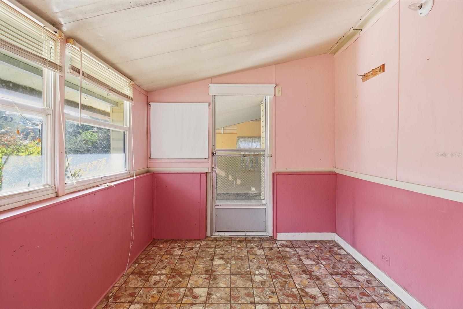 AERO ESTATES/CRYSTAL CREST - Residential