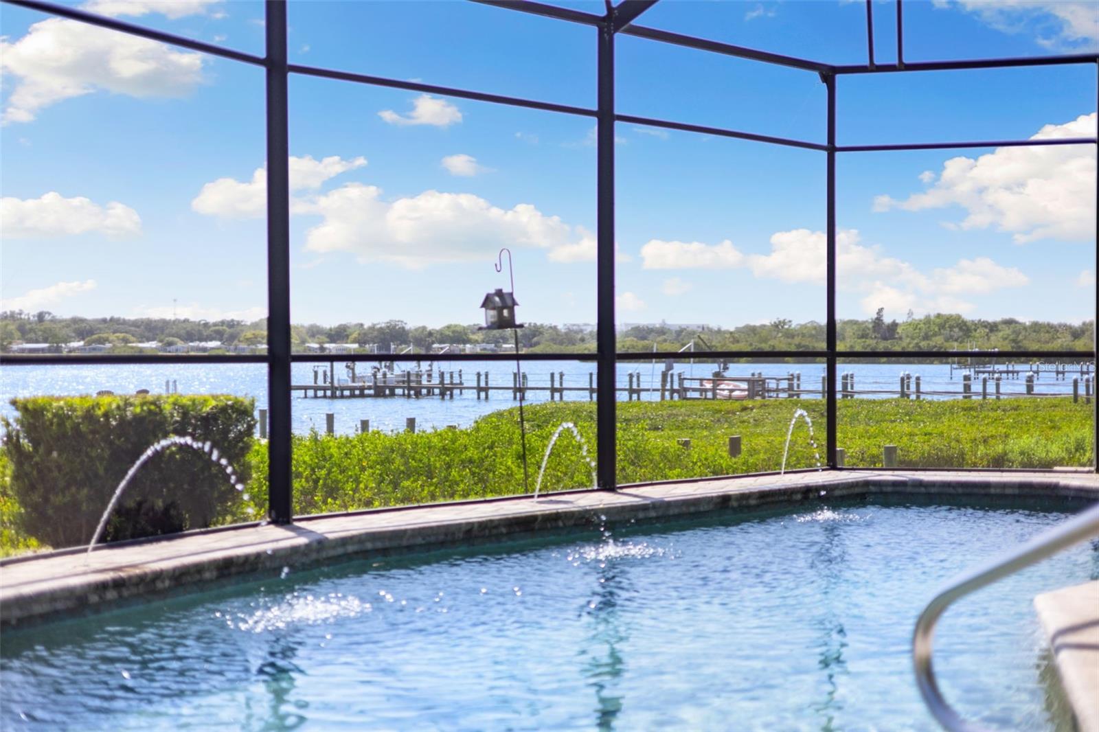 BAYS END - Residential