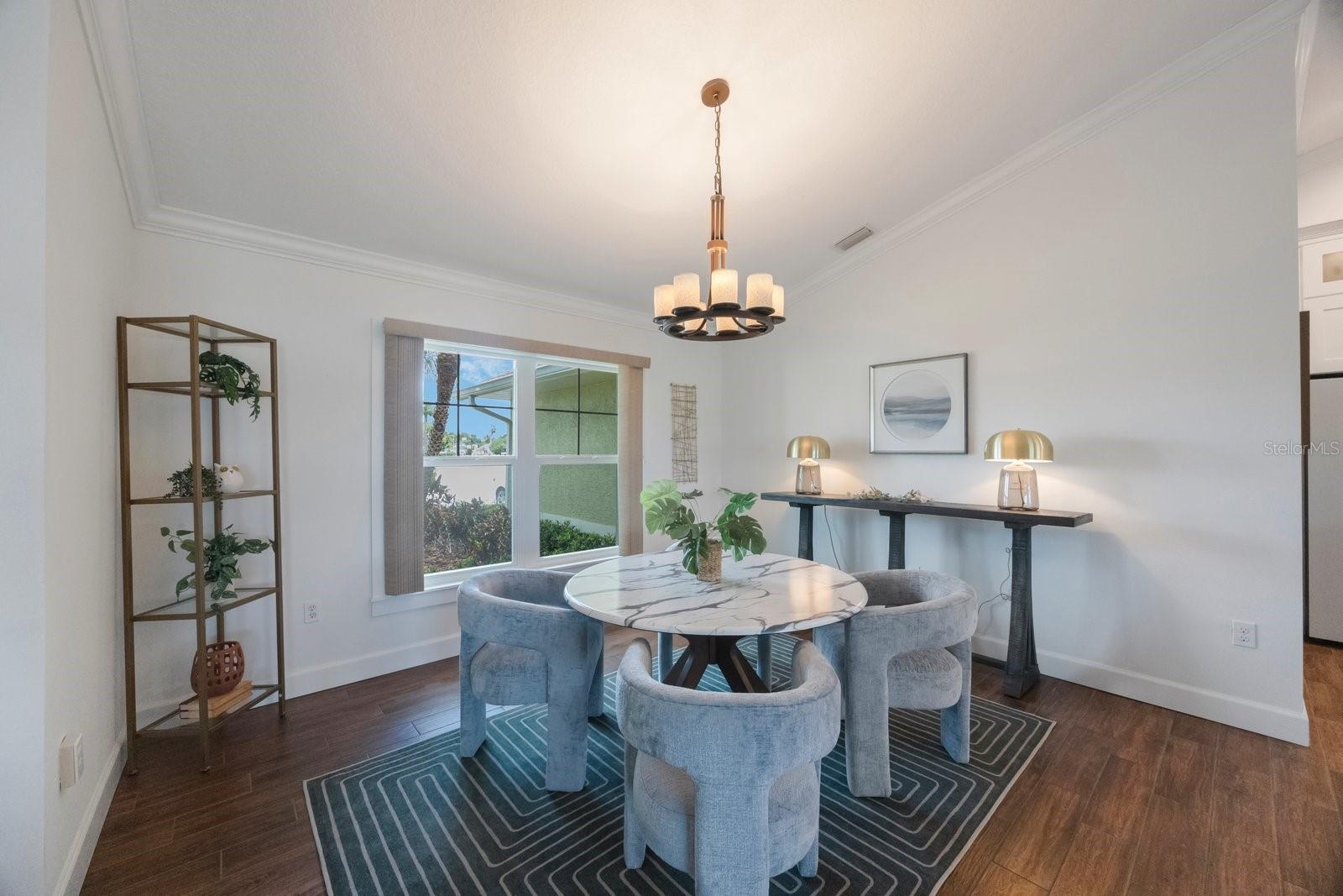 BAYS END - Residential