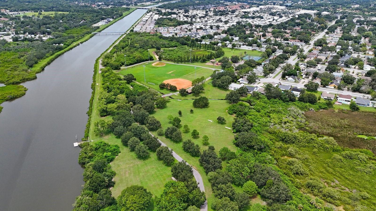 BAYS END - Residential