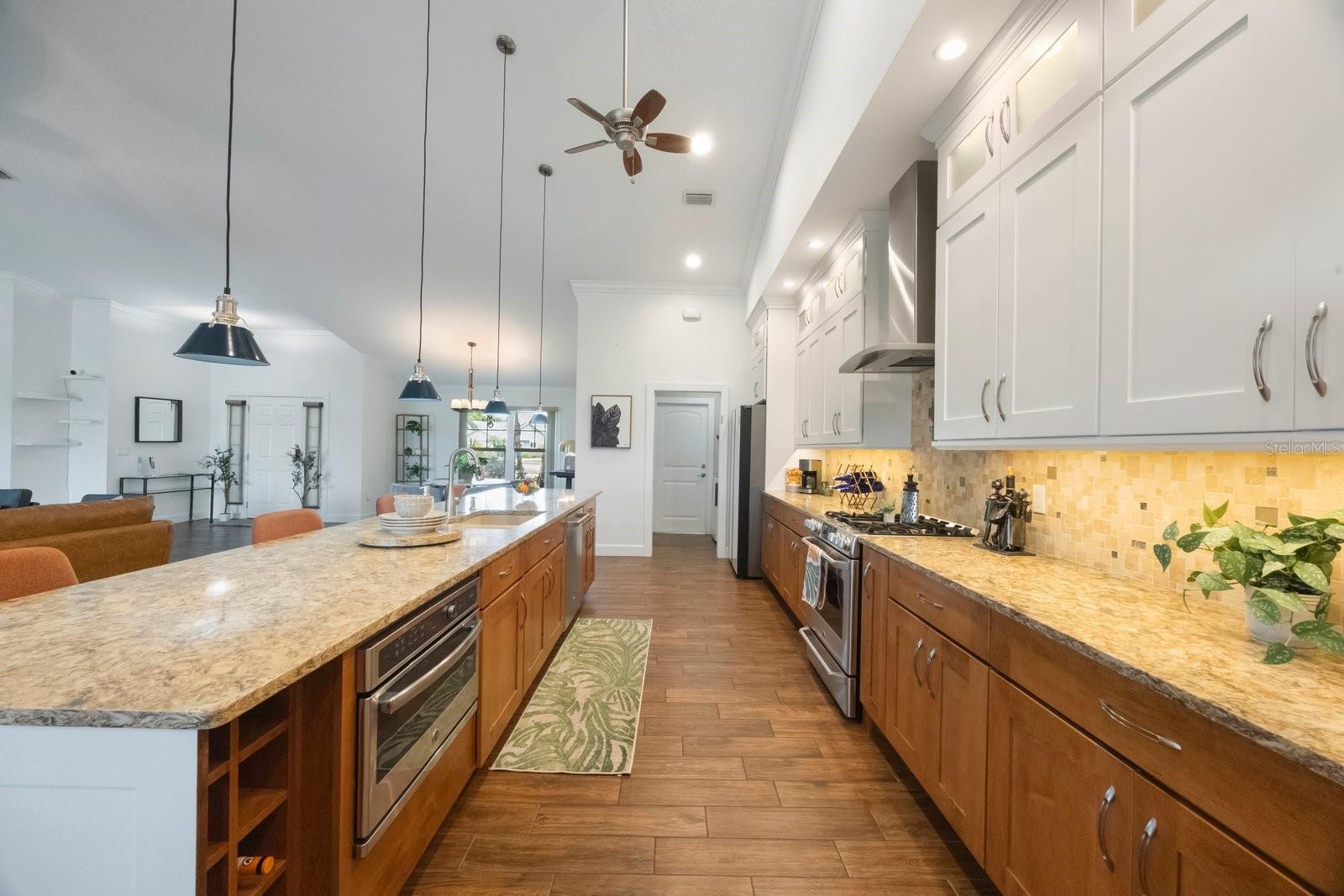 BAYS END - Residential