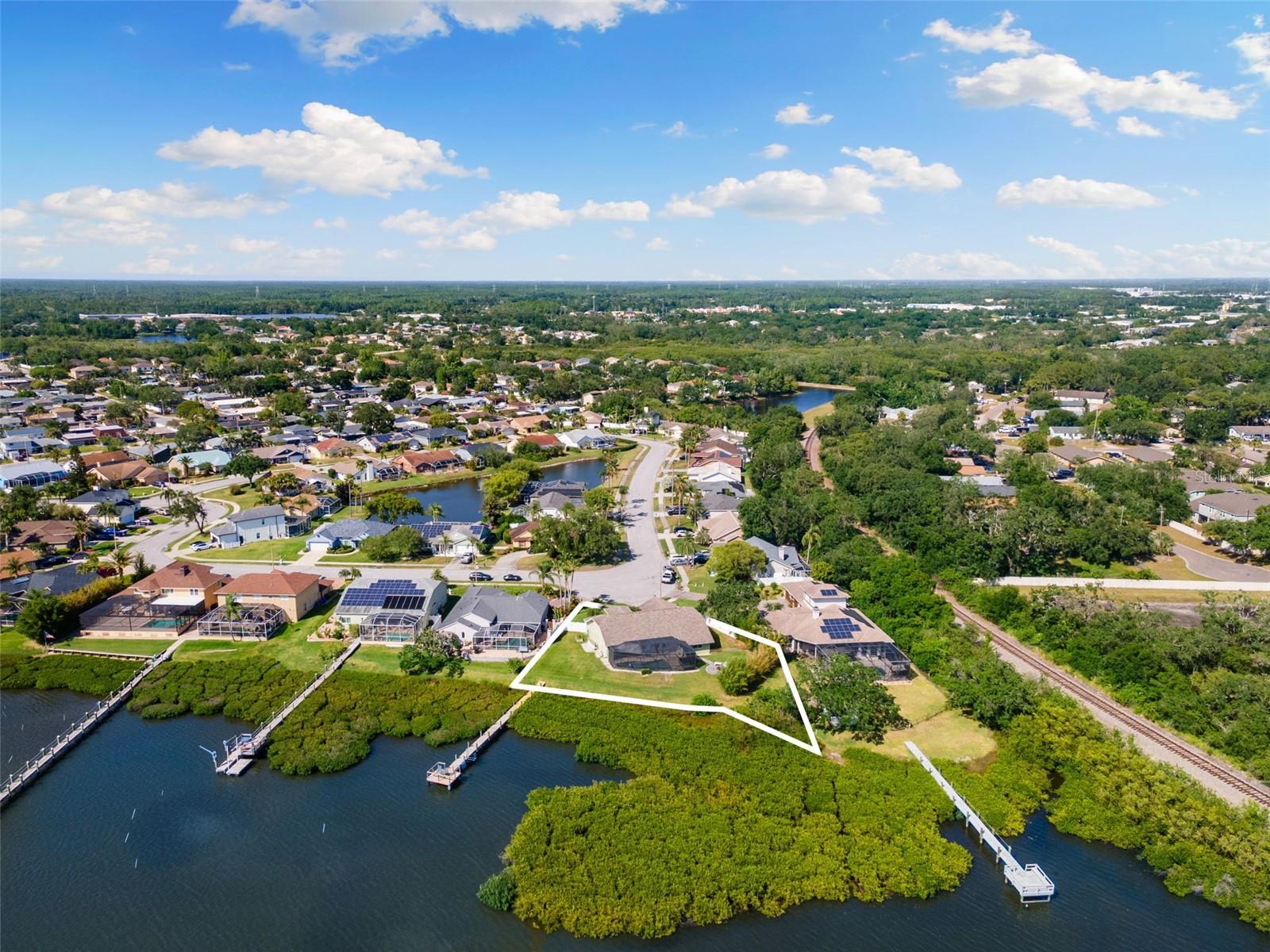 BAYS END - Residential