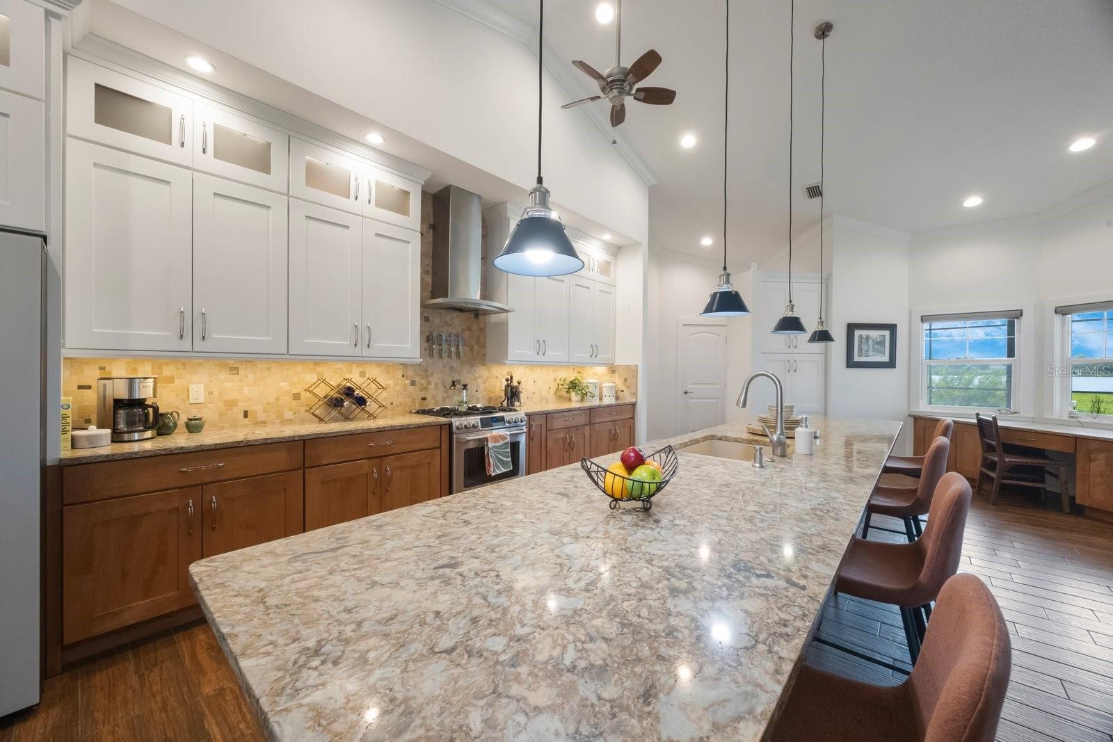 BAYS END - Residential