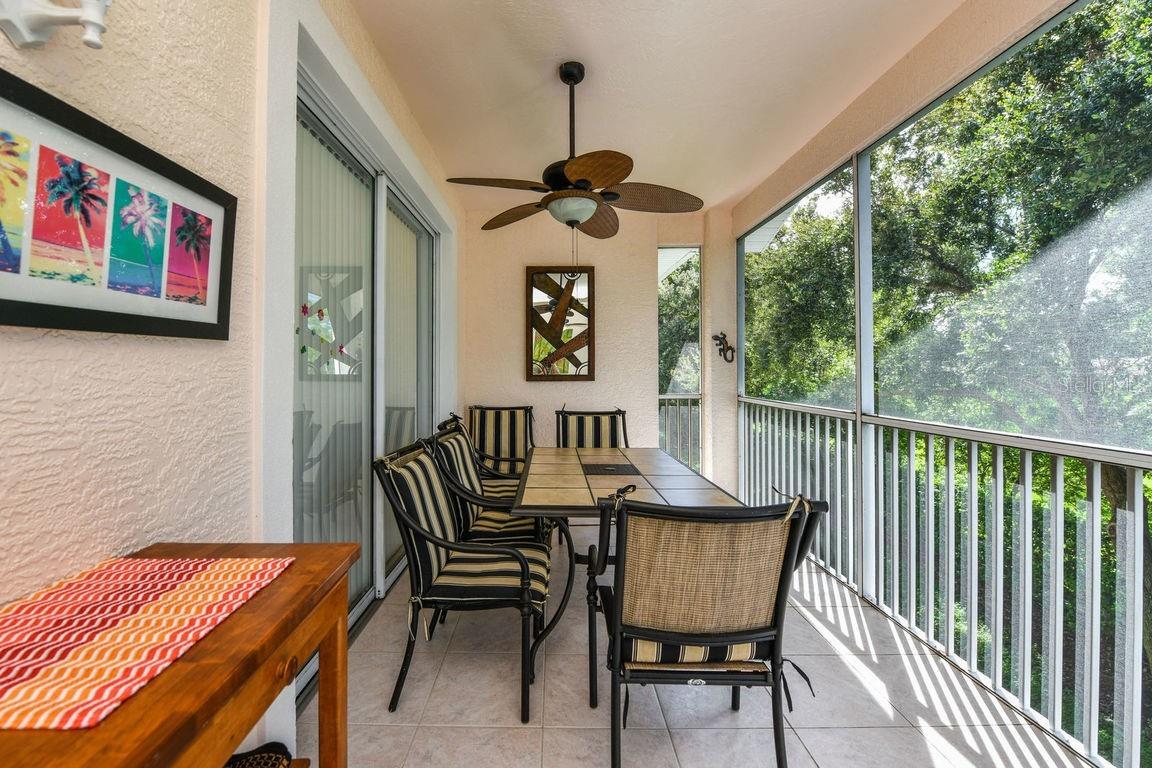 PLAZA DE FLORES - Residential