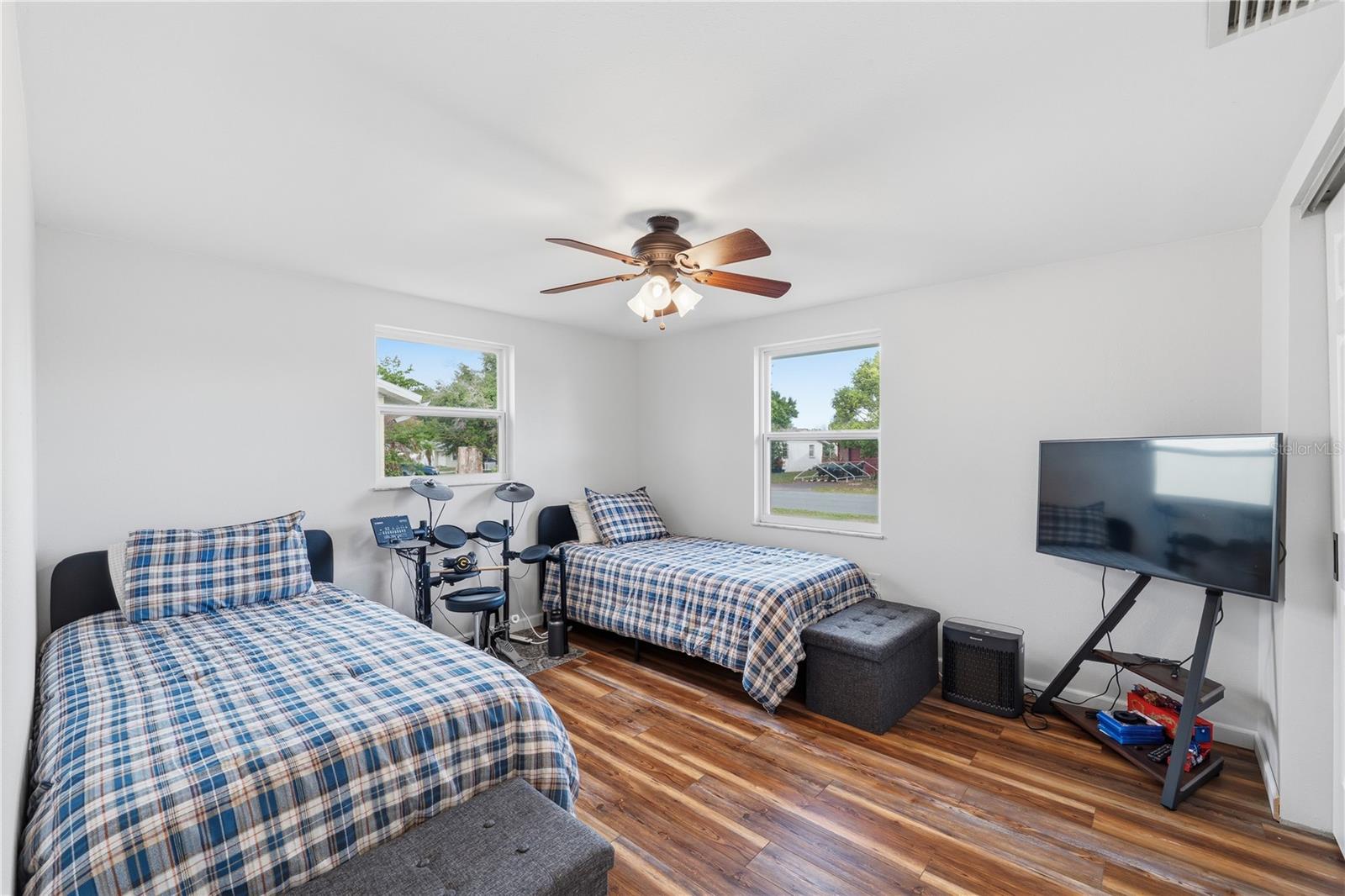 SUNSET ESTATES - Residential