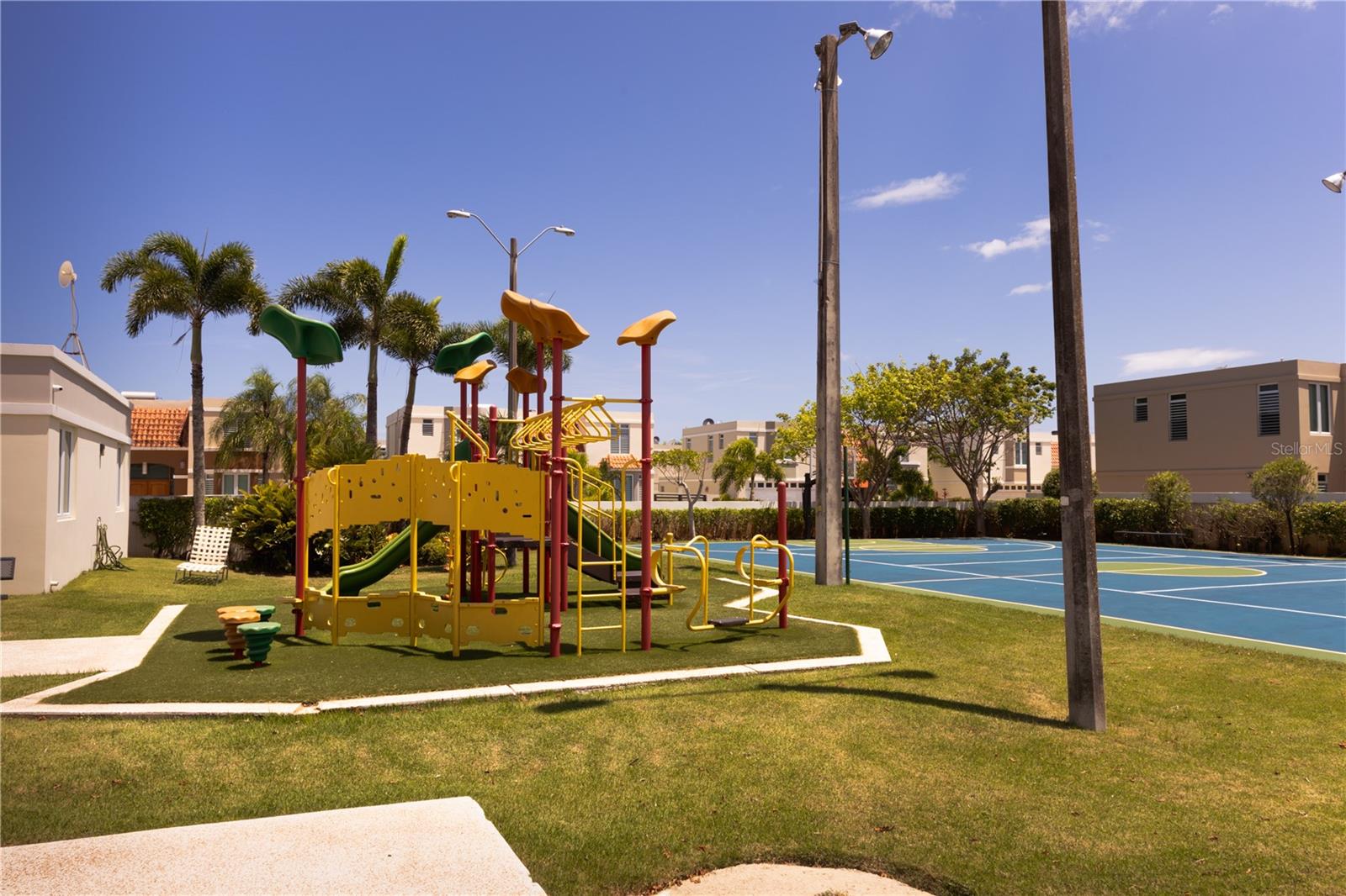 PASEO LOS CORALES II - Residential