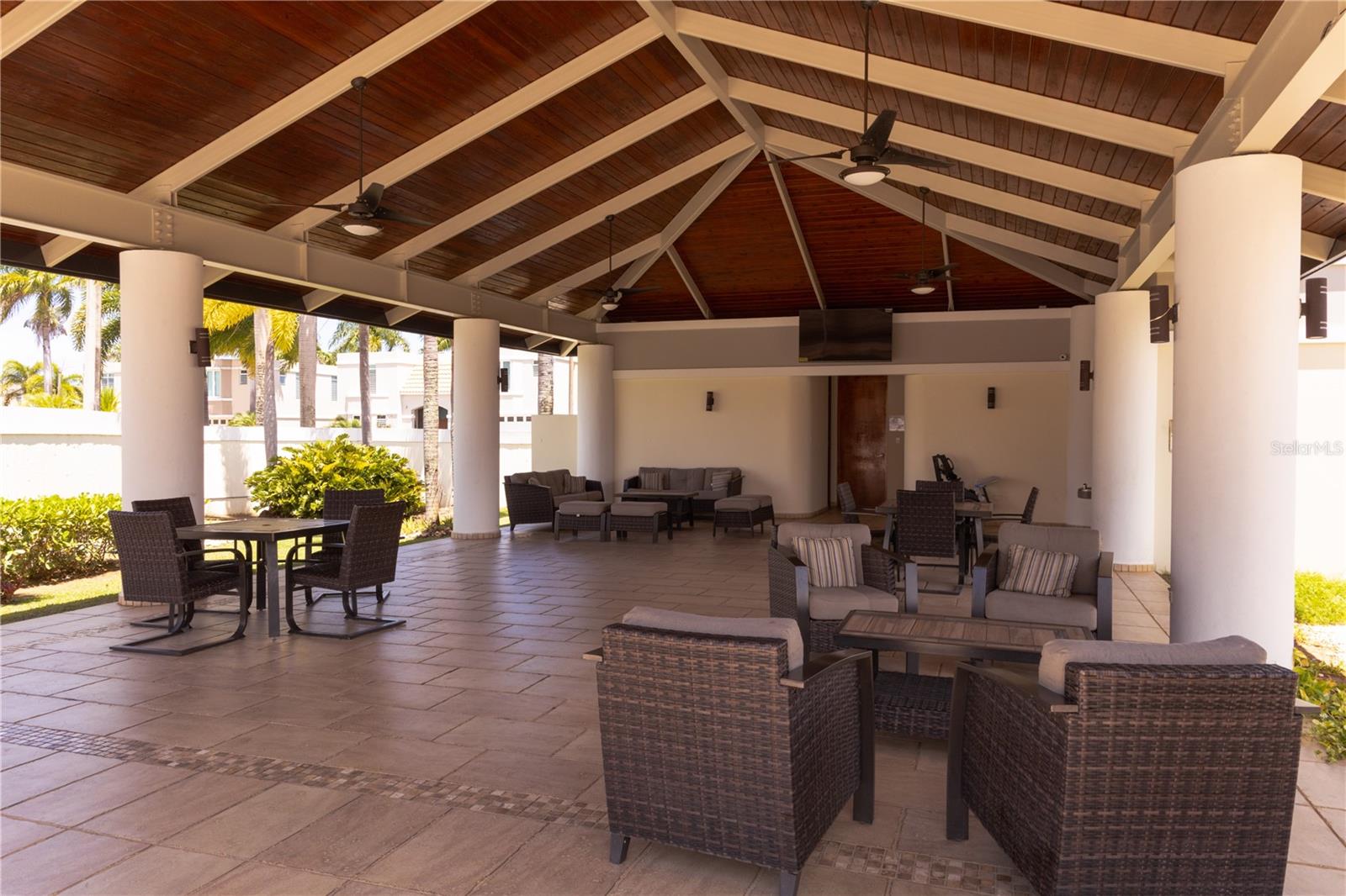 PASEO LOS CORALES II - Residential