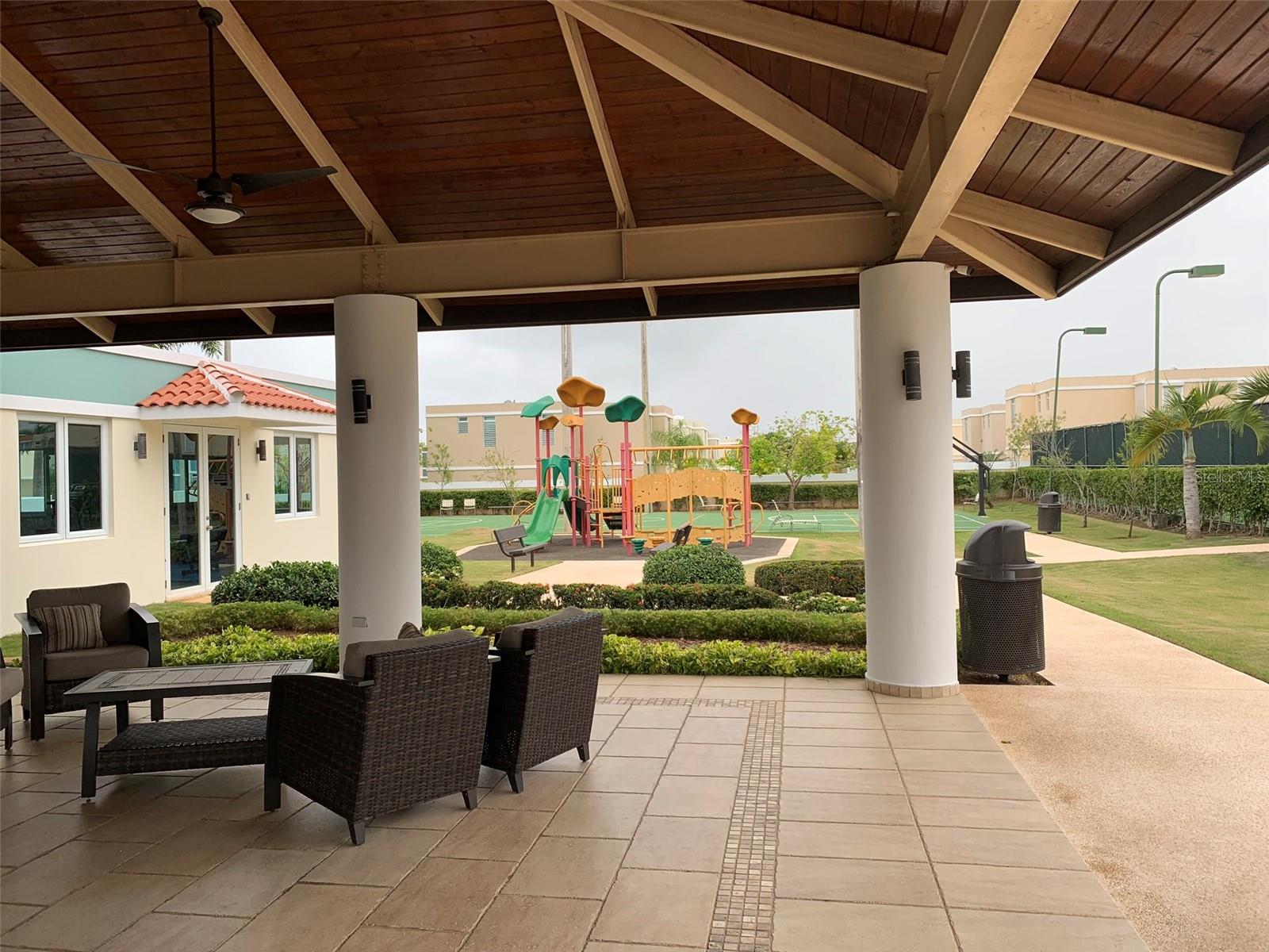 PASEO LOS CORALES II - Residential