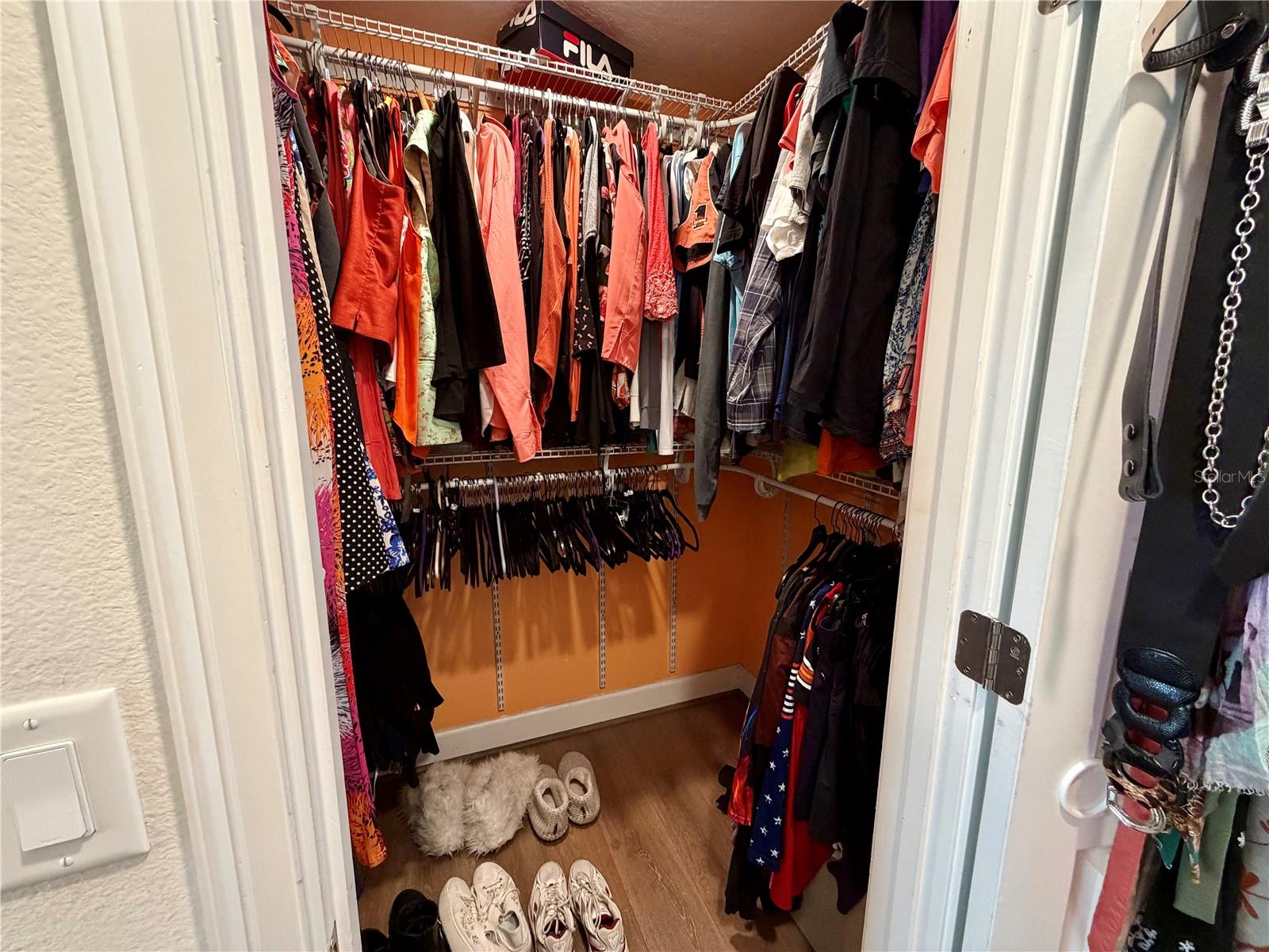 LEESBURG ASHTON WOODS - Residential