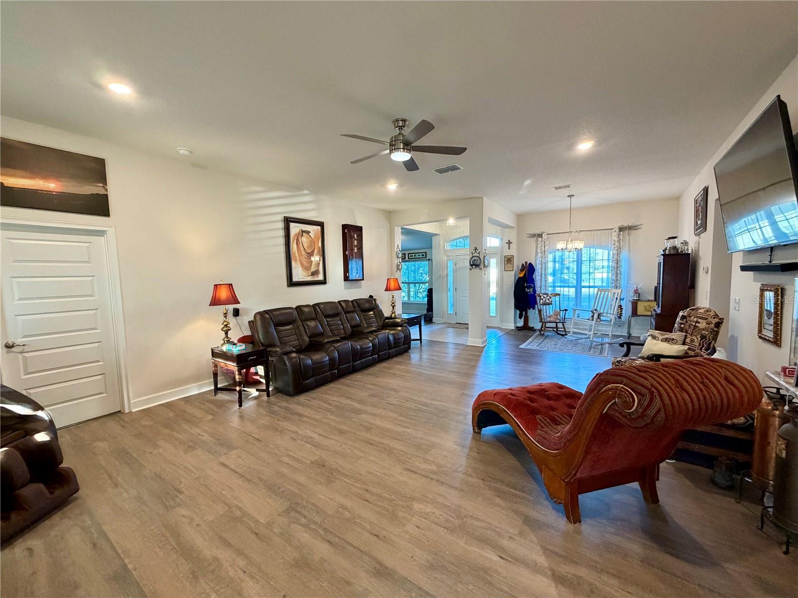 LEESBURG ASHTON WOODS - Residential