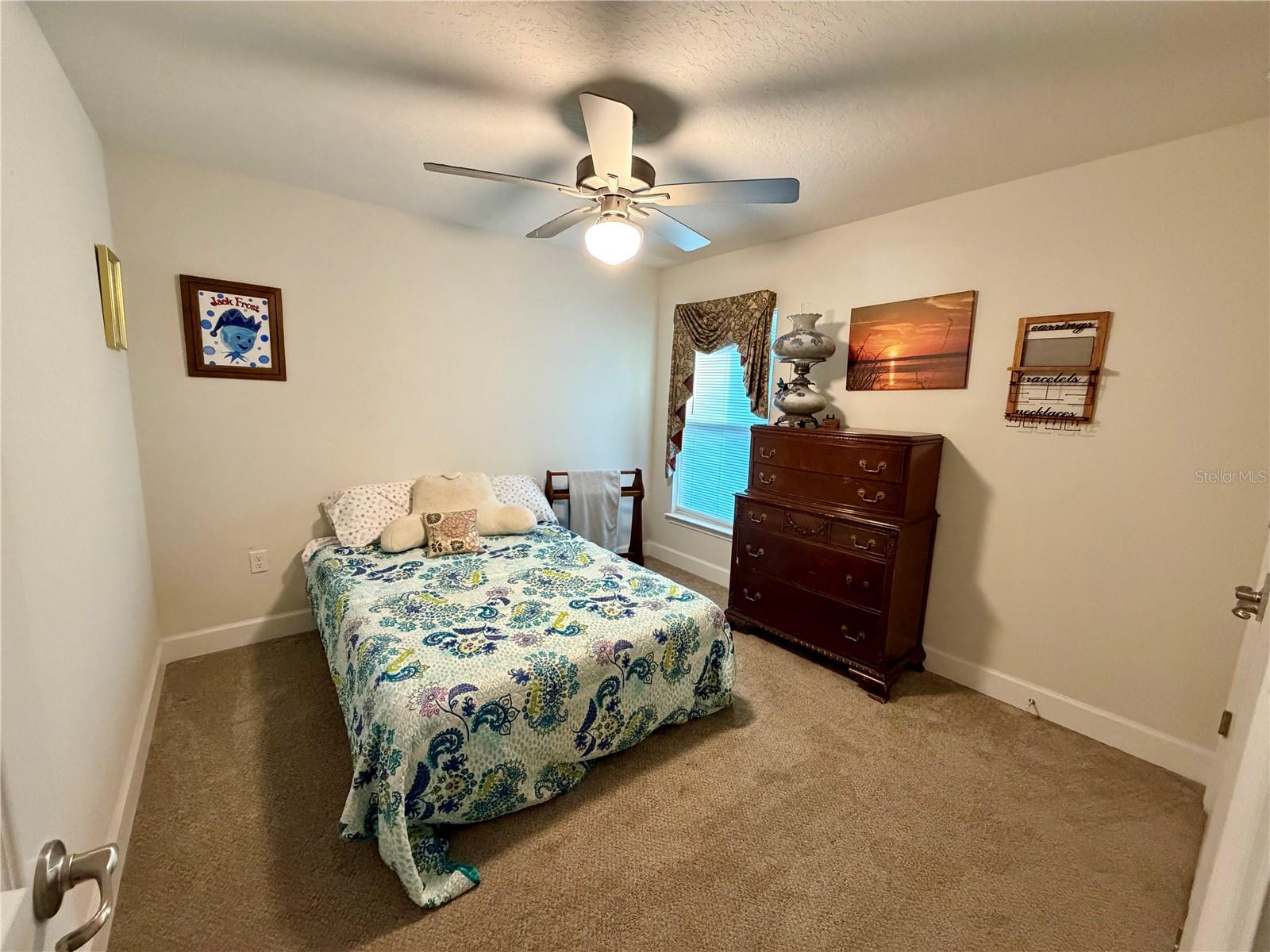 LEESBURG ASHTON WOODS - Residential