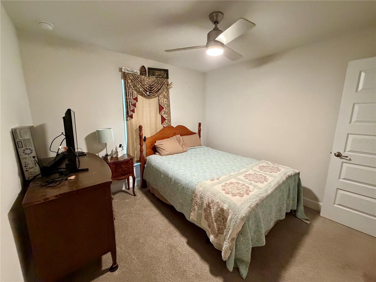 LEESBURG ASHTON WOODS - Residential