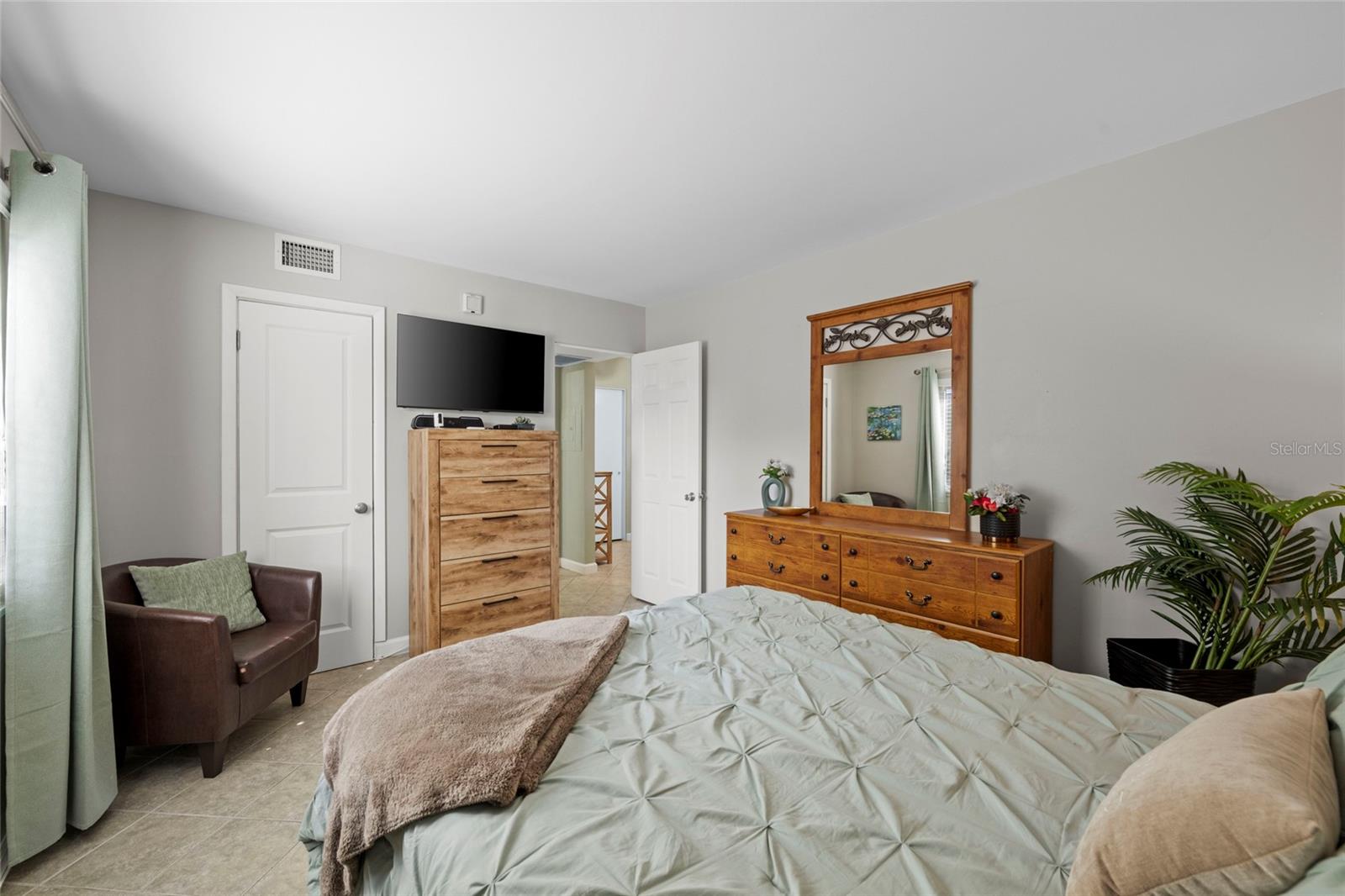 GARDEN APTS - Residential