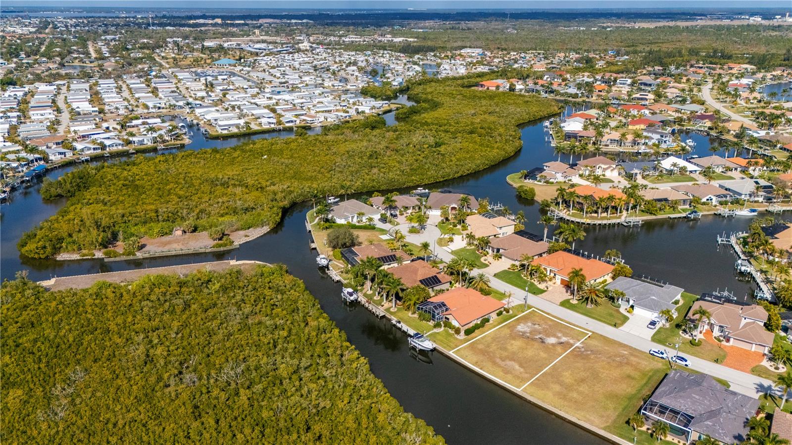 PUNTA GORDA ISLES SEC 15 - Land