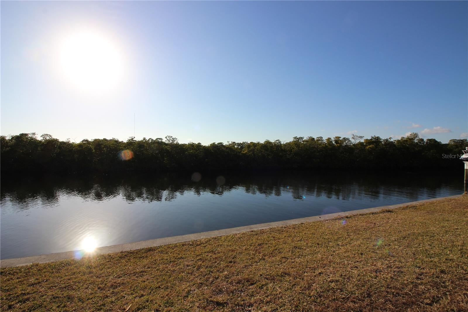 PUNTA GORDA ISLES SEC 15 - Land