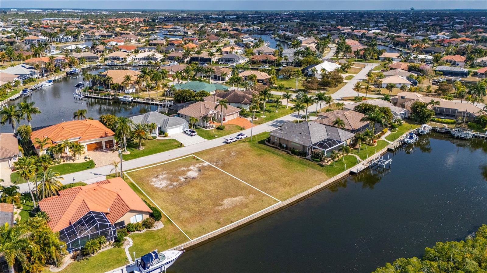 PUNTA GORDA ISLES SEC 15 - Land