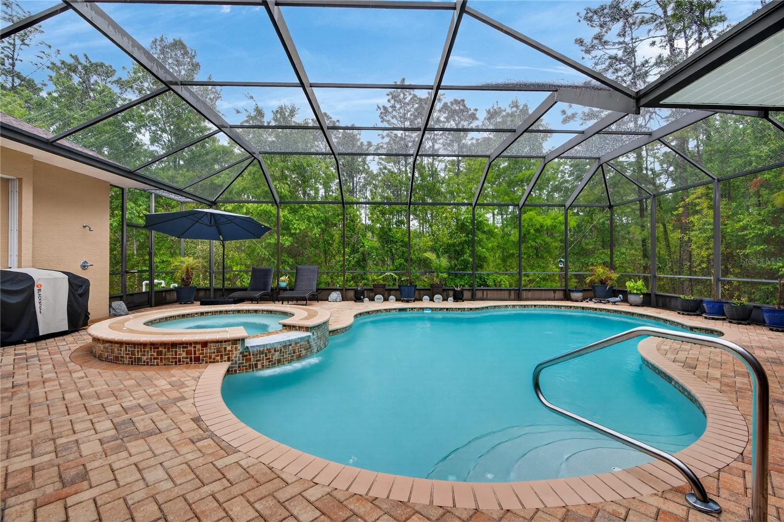 FAIRVIEW ESTATES - Residential