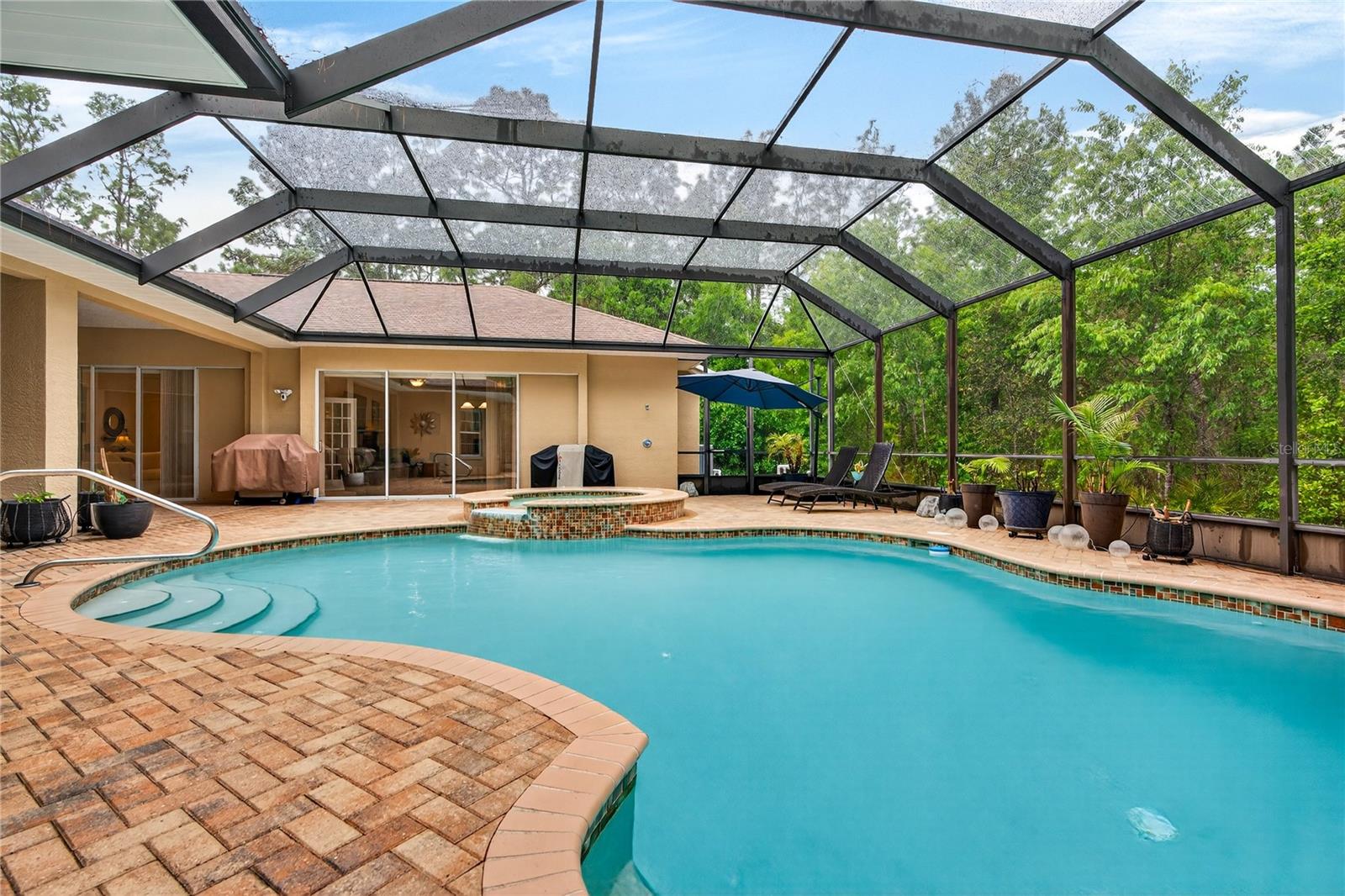 FAIRVIEW ESTATES - Residential