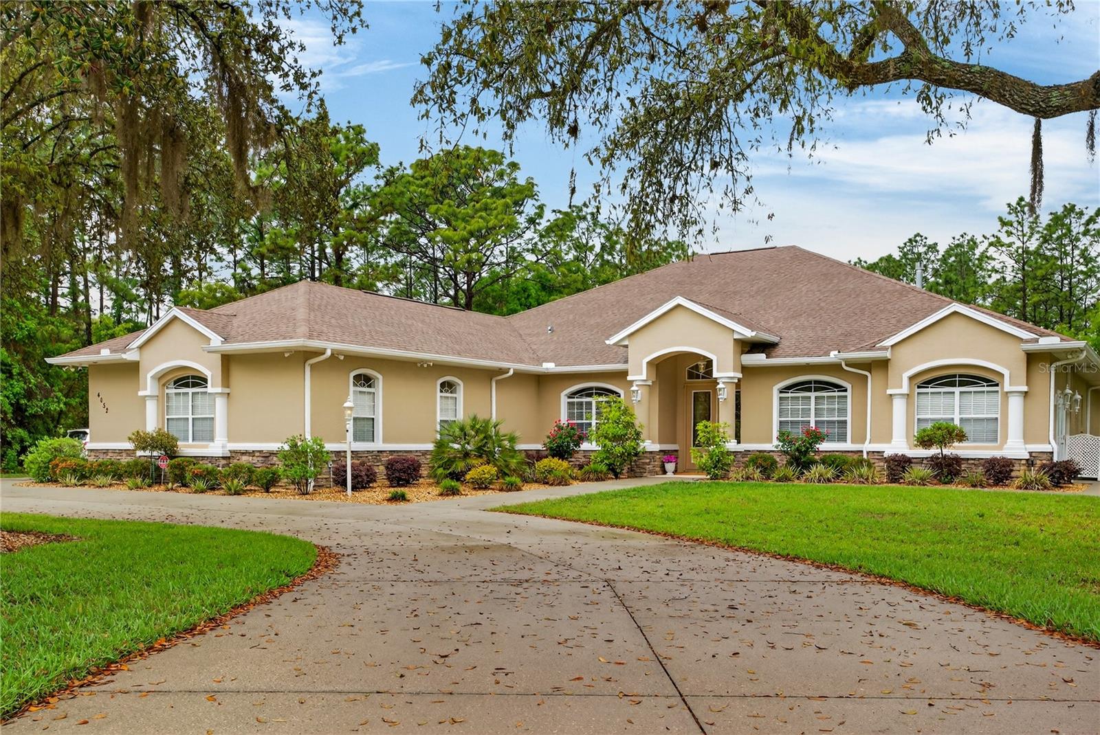 FAIRVIEW ESTATES - Residential