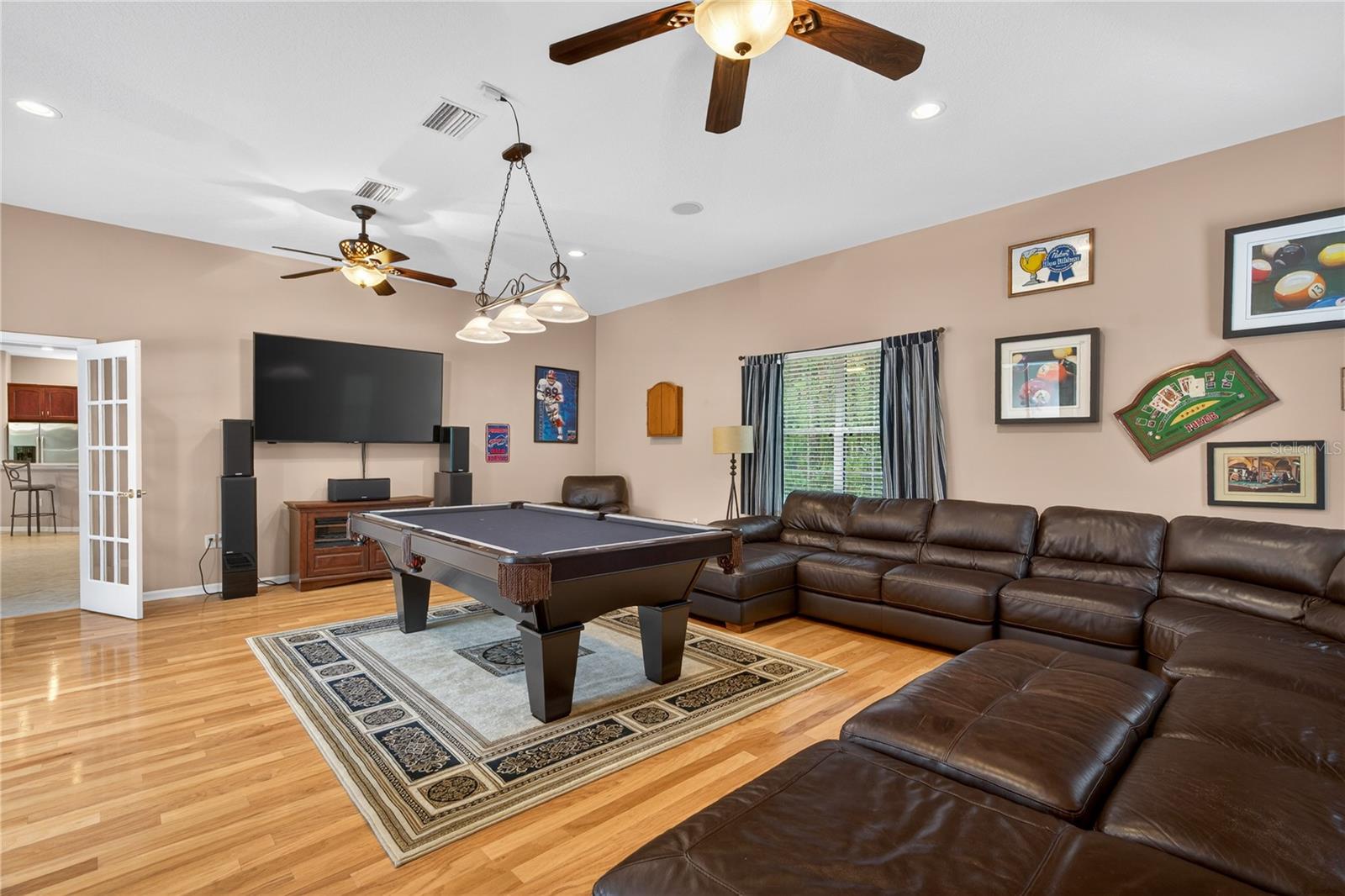 FAIRVIEW ESTATES - Residential