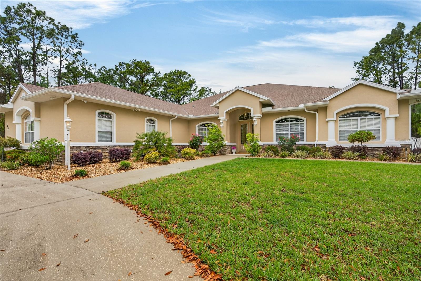 FAIRVIEW ESTATES - Residential