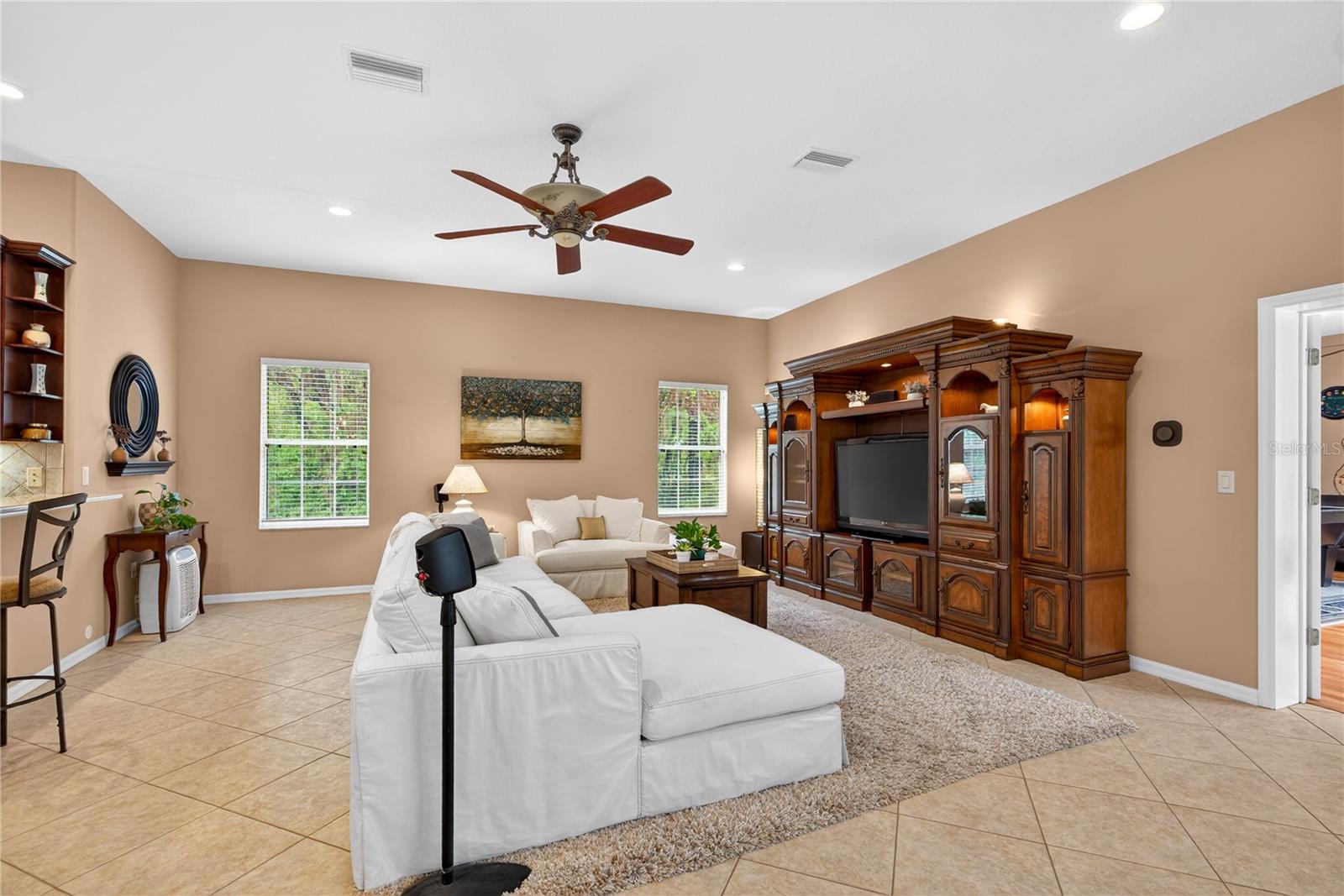 FAIRVIEW ESTATES - Residential