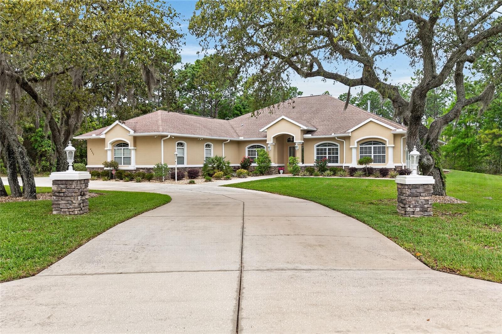 FAIRVIEW ESTATES - Residential