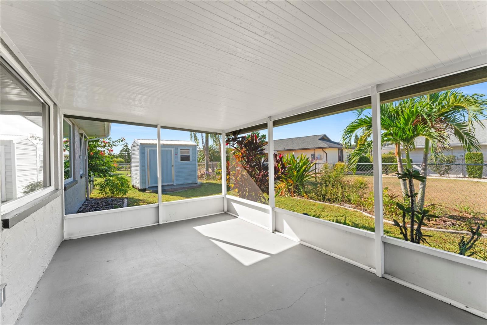 SUN CITY CENTER UNIT 44 B - Residential