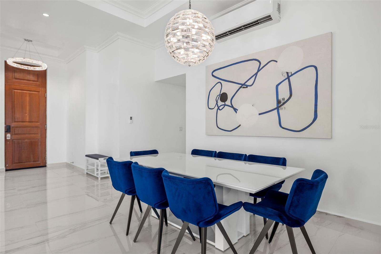 400 OCEAN DRIVE 453
