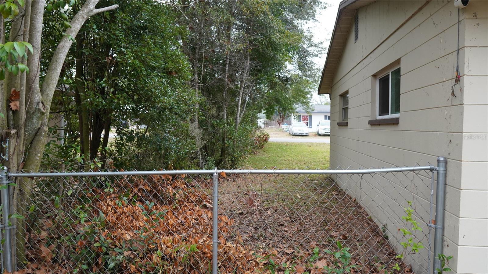 HILL N DALE - Residential