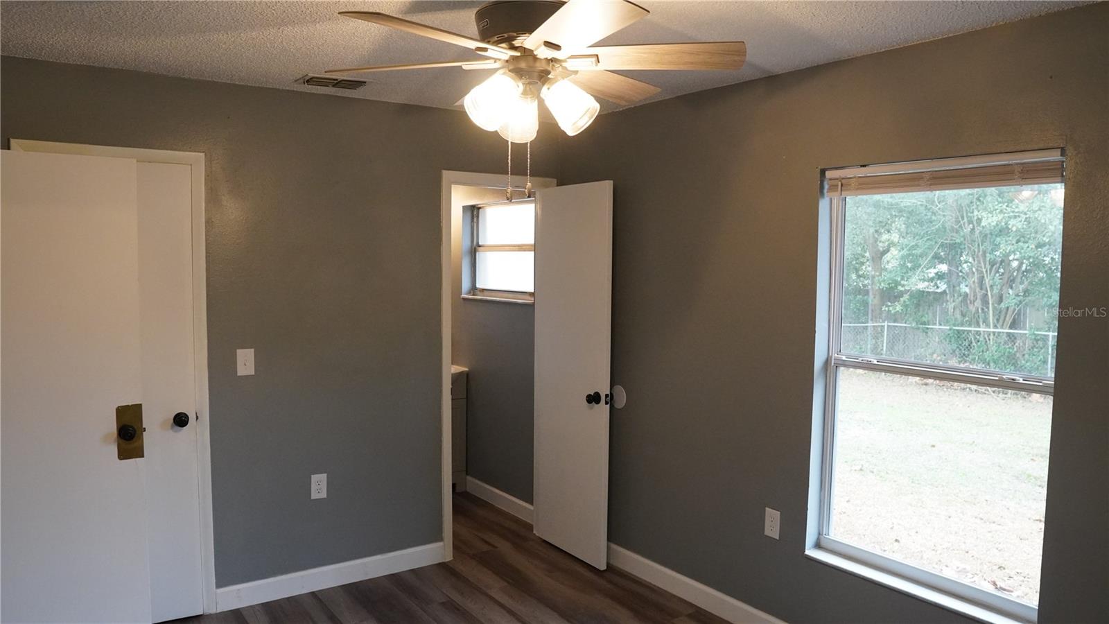 HILL N DALE - Residential