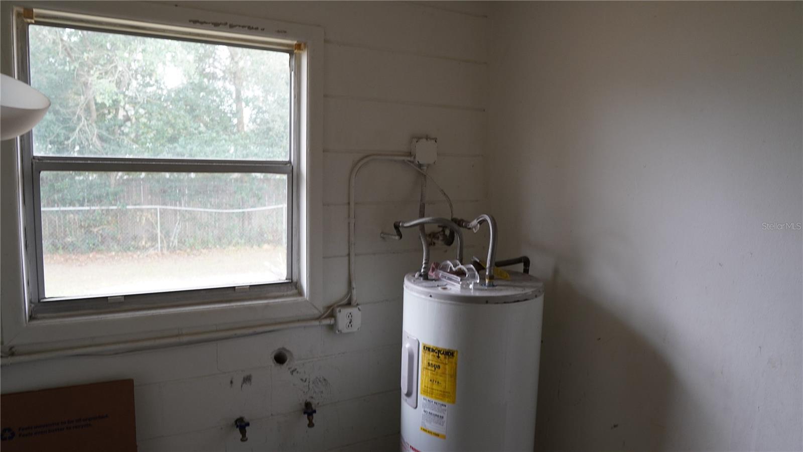 HILL N DALE - Residential