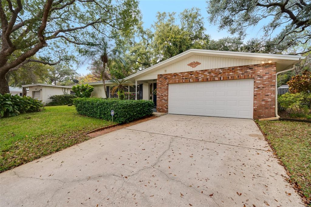 Photo of 510 Anna Avenue, Clearwater, FL 33765 (MLS # TB8429115)