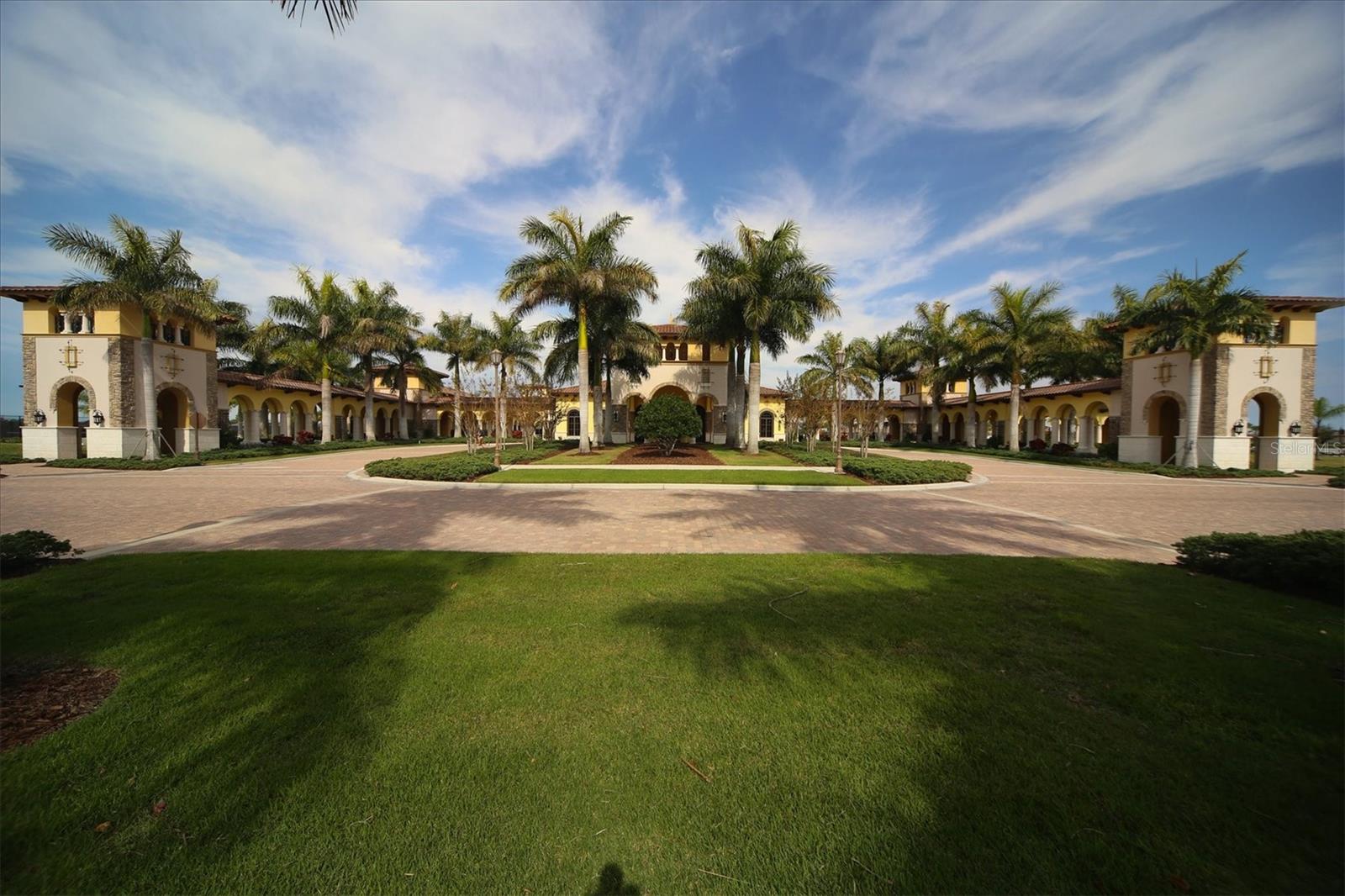 GRAN PARADISO - Residential Lease