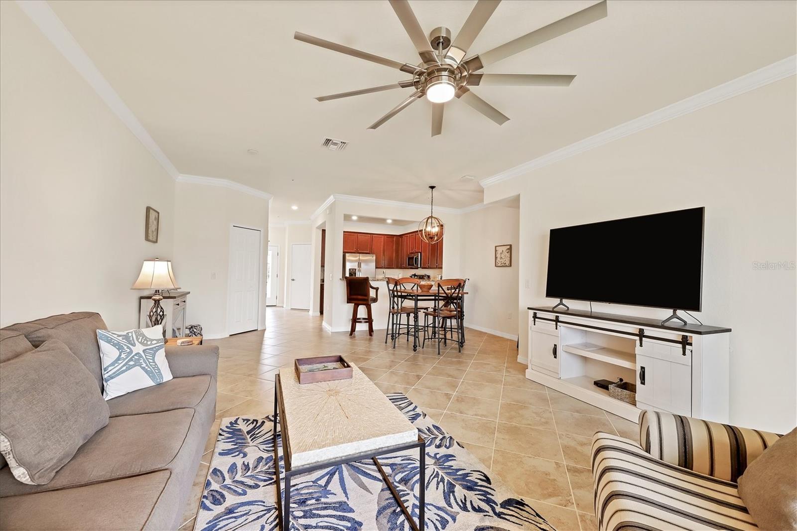 GRAN PARADISO - Residential Lease