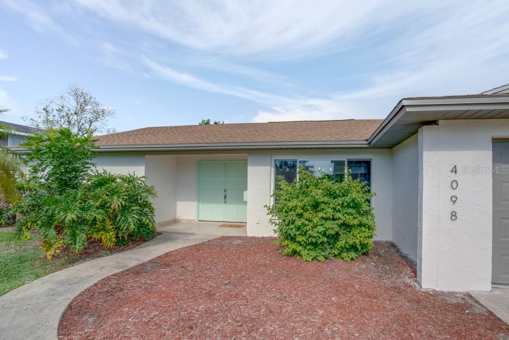 4098 BEACH DRIVE SE