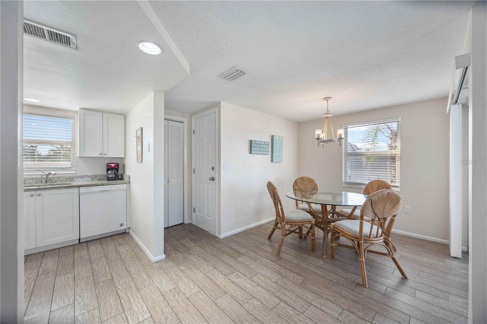 ISLAND HOUSE - Residential