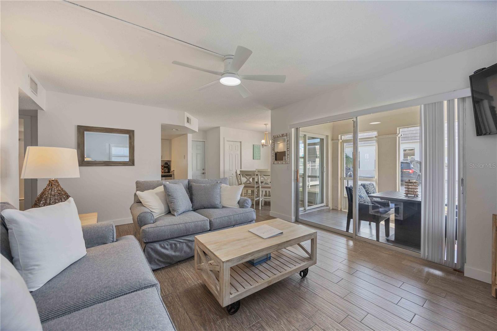 ISLAND HOUSE - Residential