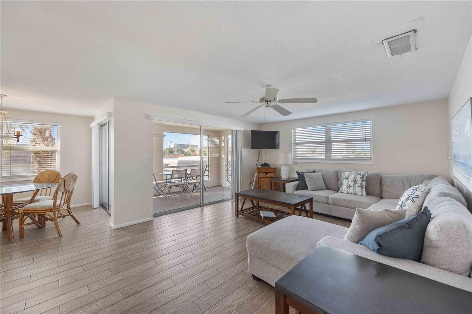 ISLAND HOUSE - Residential